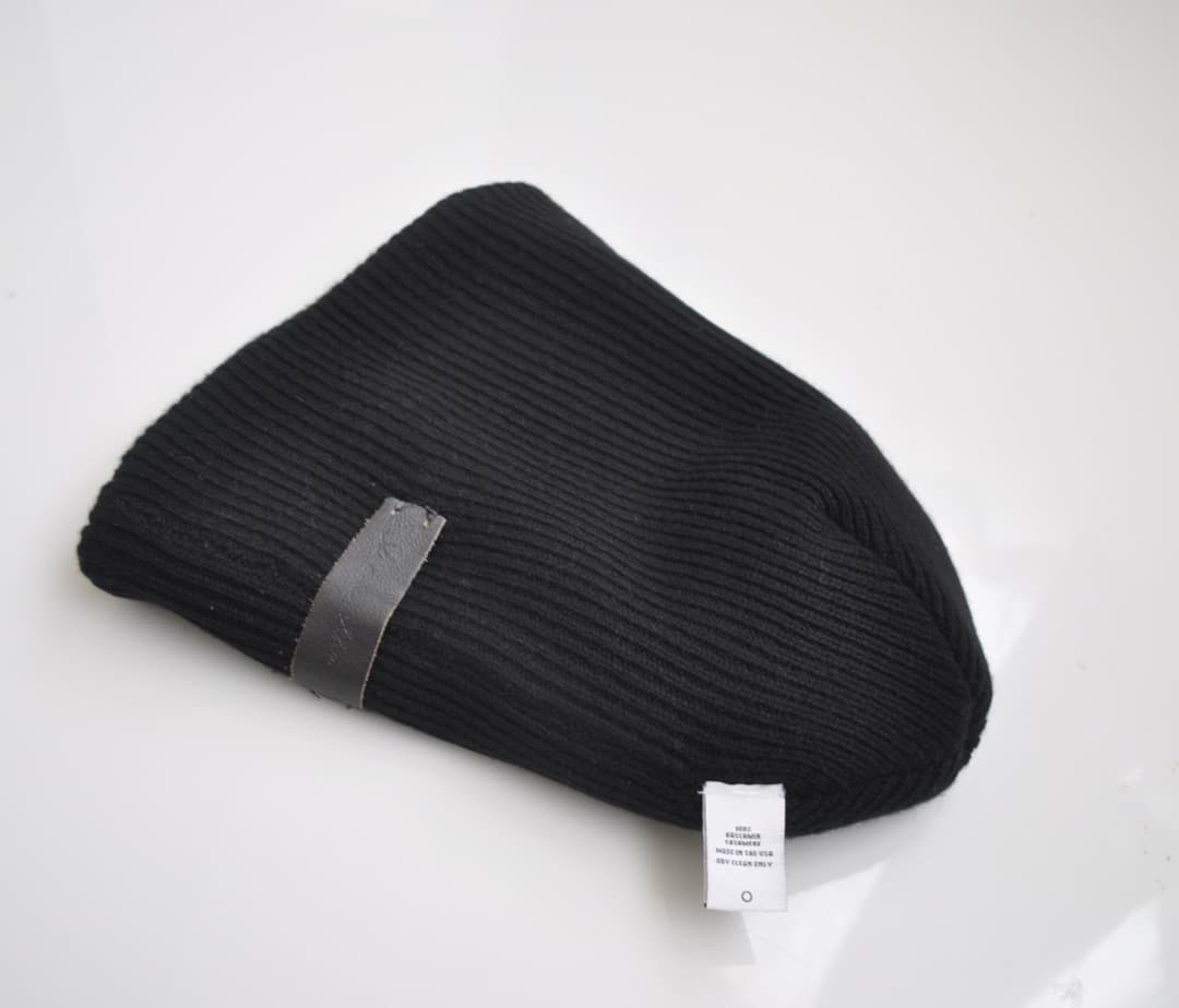 ジエルダーステイトマン ♡ カシミヤ100% ニットビーニー 白黒