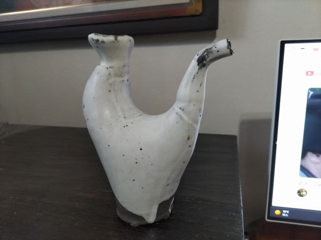 リリィのほっぺ様　奥村博美　白釉　注器　高18.5㎝　共箱・布　未使用