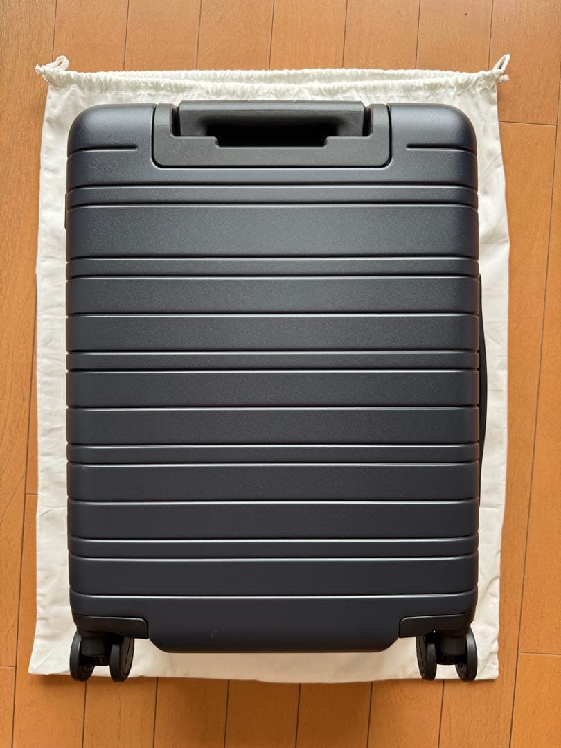 新品未使用定価8.8万HORIZN STUDIOS キャリーバッグBENZコラボ