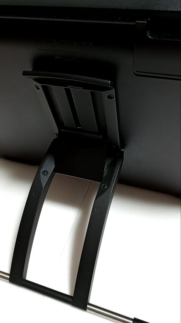 Wacom 液タブ Cintiq 22 （Pro Pen 2付)箱付き