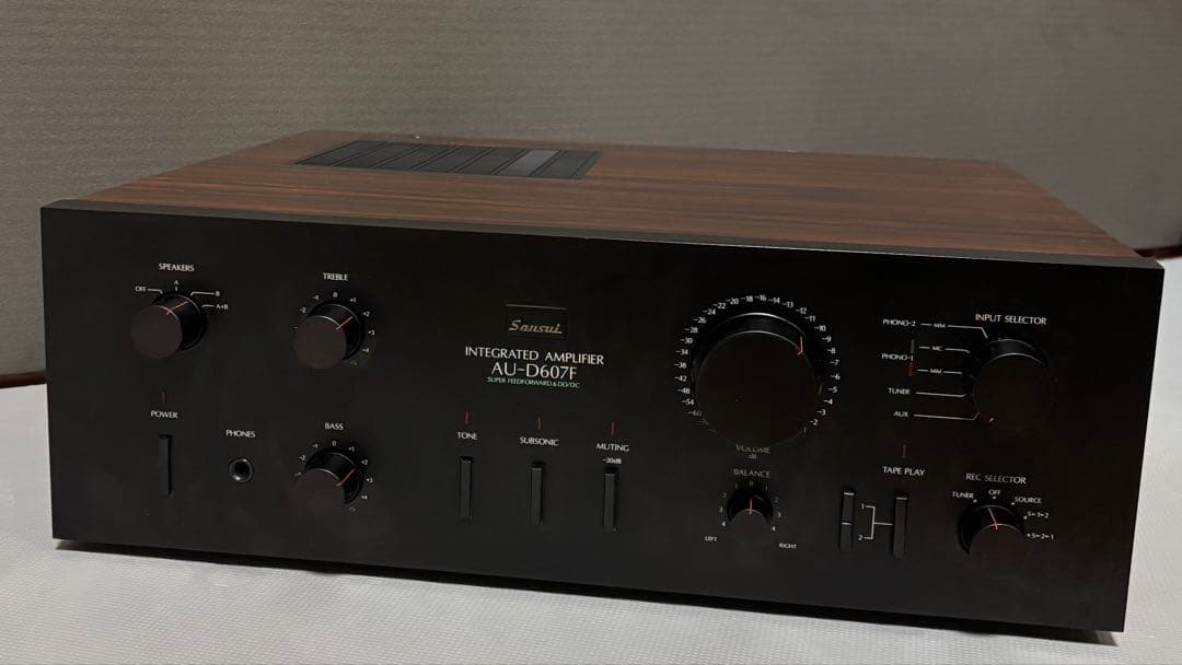 アンプ Sansui INTEGRATED AMPLIFIER AU-D607F