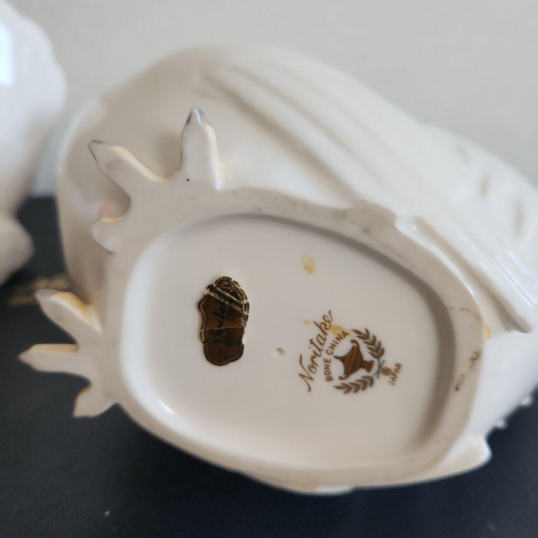 りるノリタケ‥ニワトリ置物