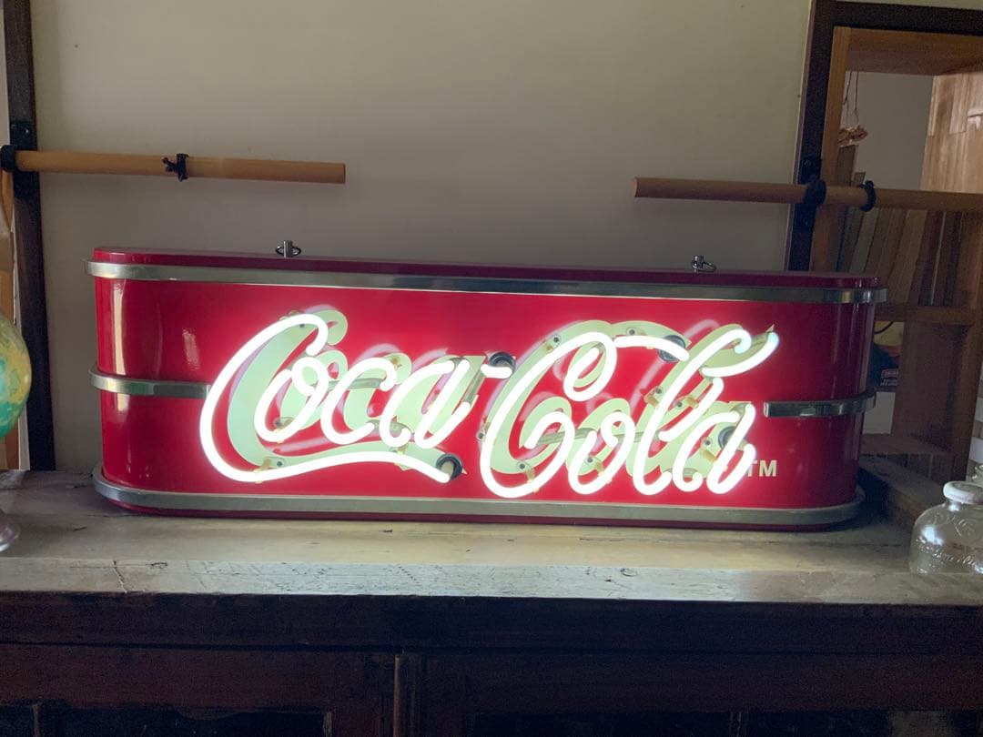 コカコーラ　ネオン菅