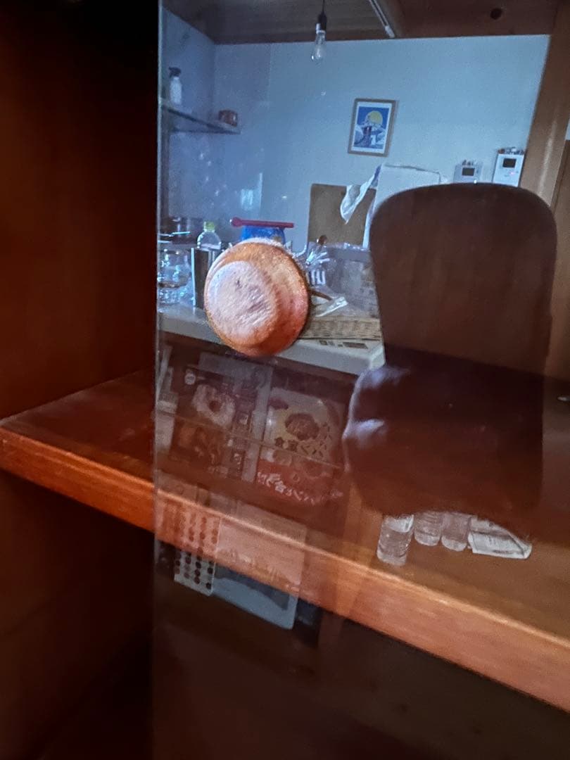 アンティーク木製ガラス扉キャビネット