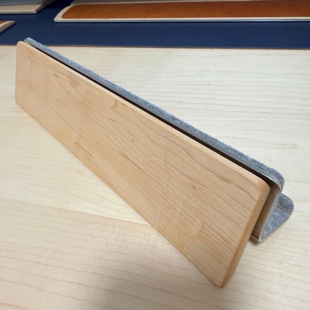 （美品）GROVEMADE Wood Display Rail Maple