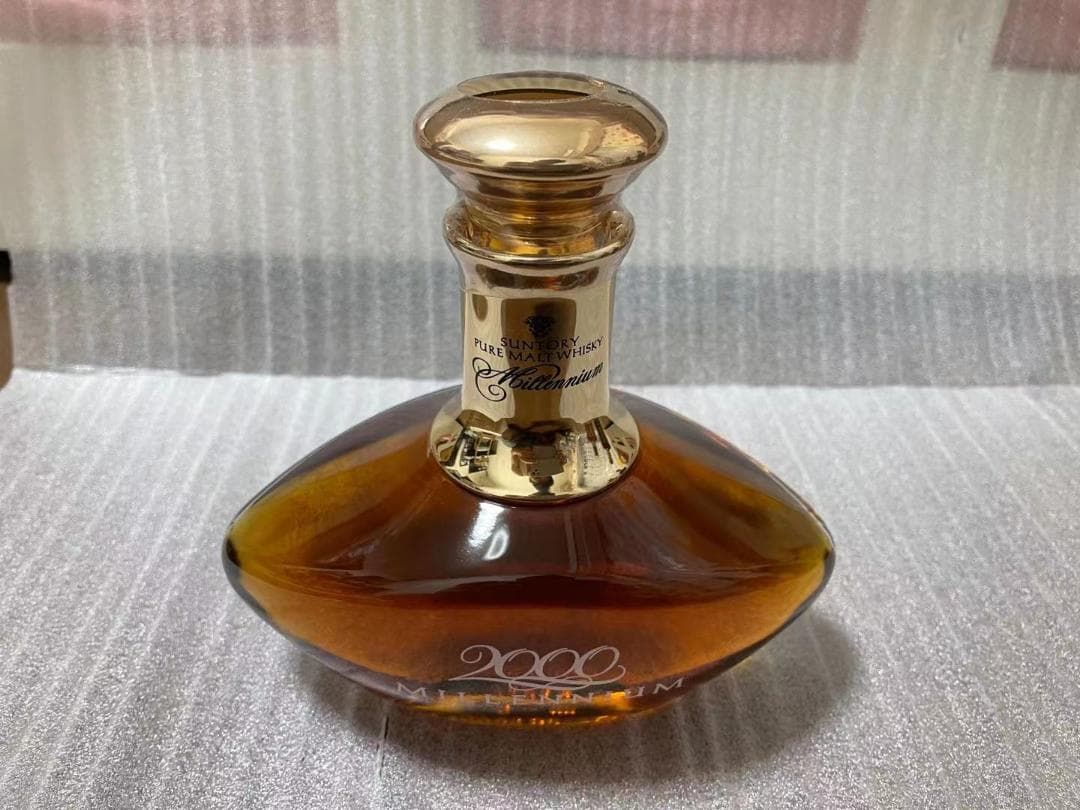 【未開封】サントリーウィスキー・ブランデー ミレニアム 2000の３本セット