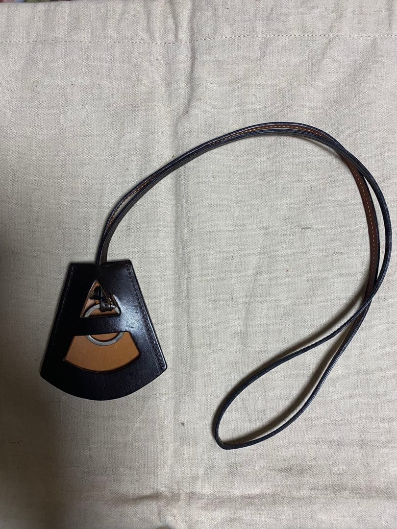 マウンテンリサーチ　キーネックレス