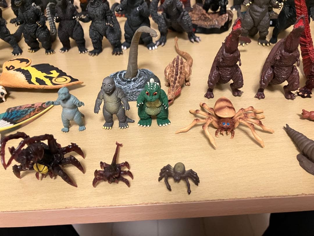 （値下げ）ゴジラ・ガメラ HG ガチャガチャ その他シリーズ 約80体セット
