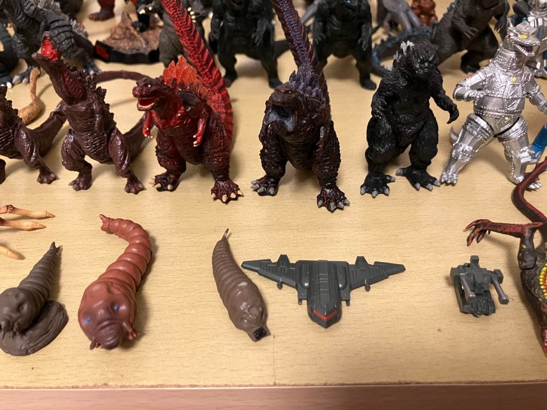 （値下げ）ゴジラ・ガメラ HG ガチャガチャ その他シリーズ 約80体セット