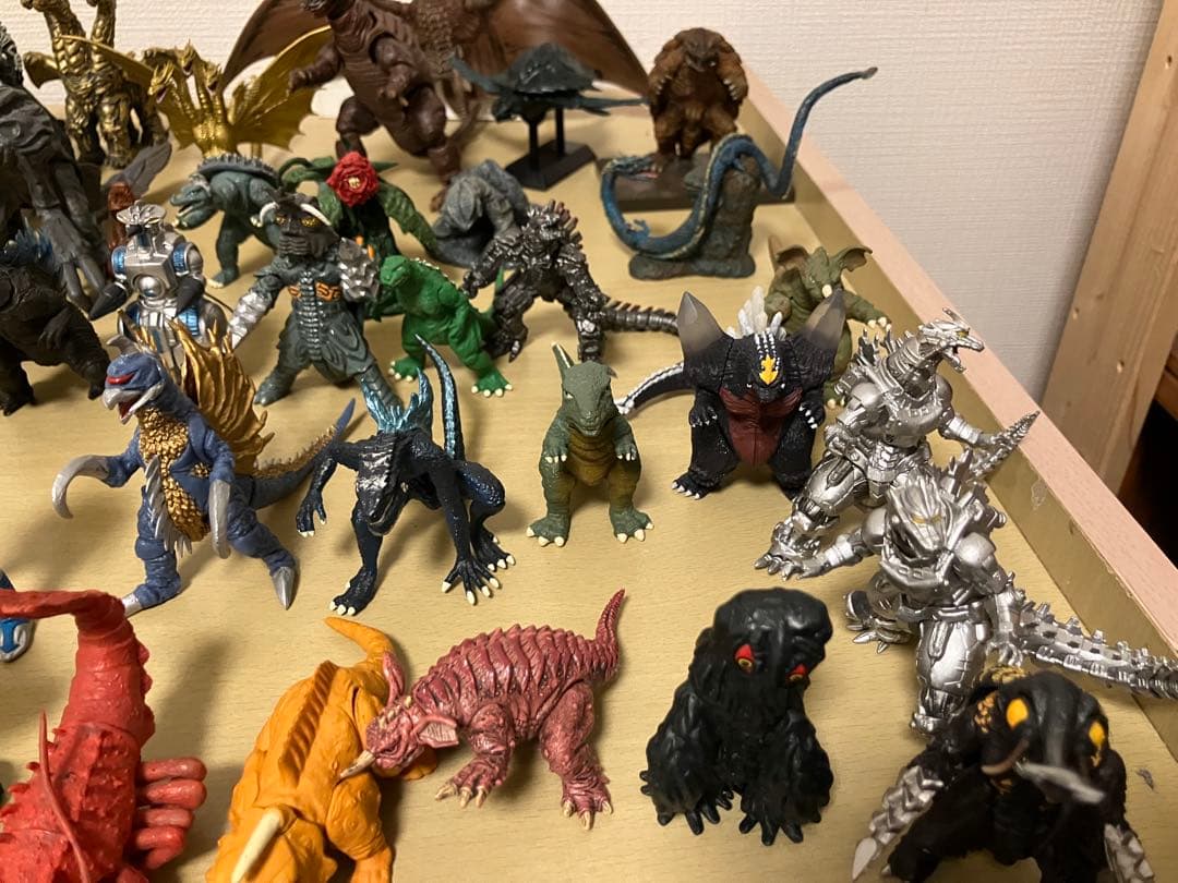 （値下げ）ゴジラ・ガメラ HG ガチャガチャ その他シリーズ 約80体セット