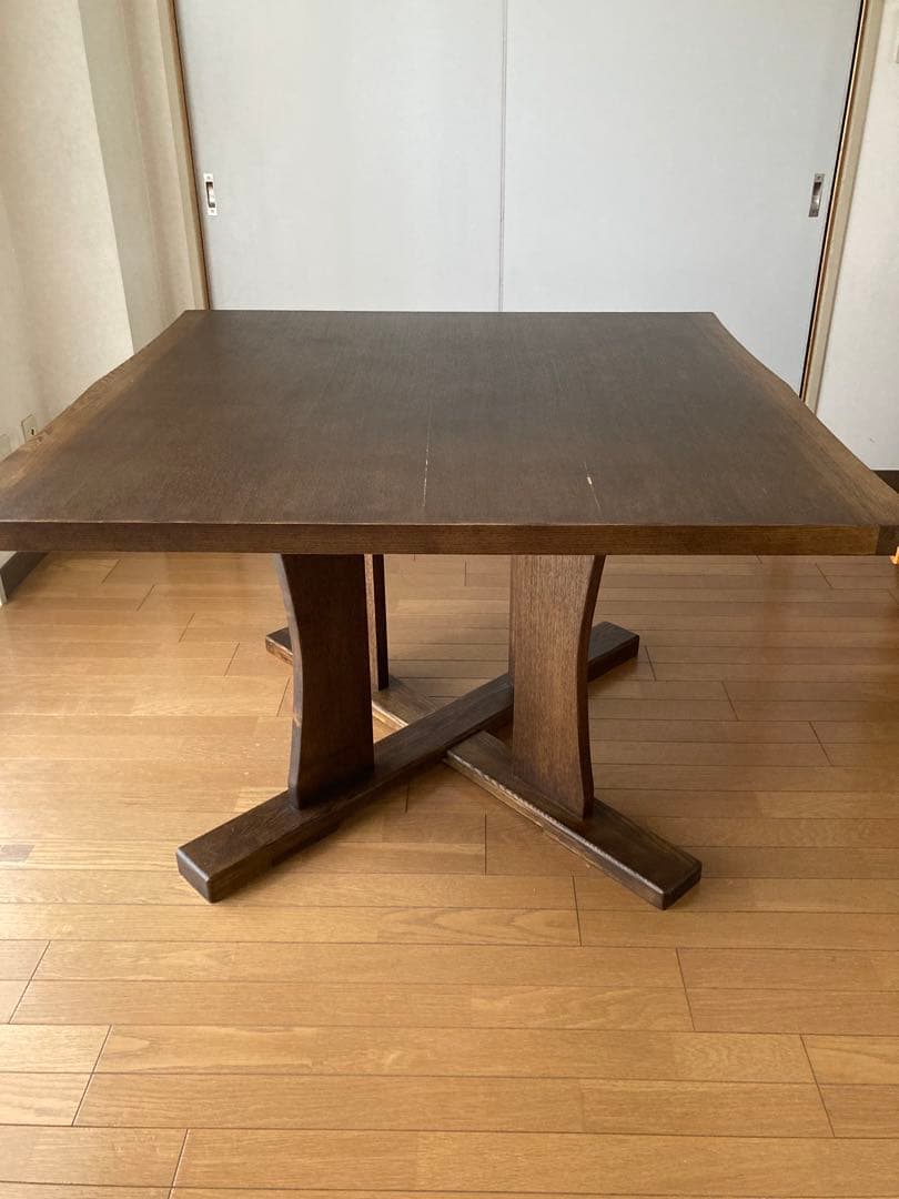 ニトリ　ダイニングテーブル　ヤマトシリーズ