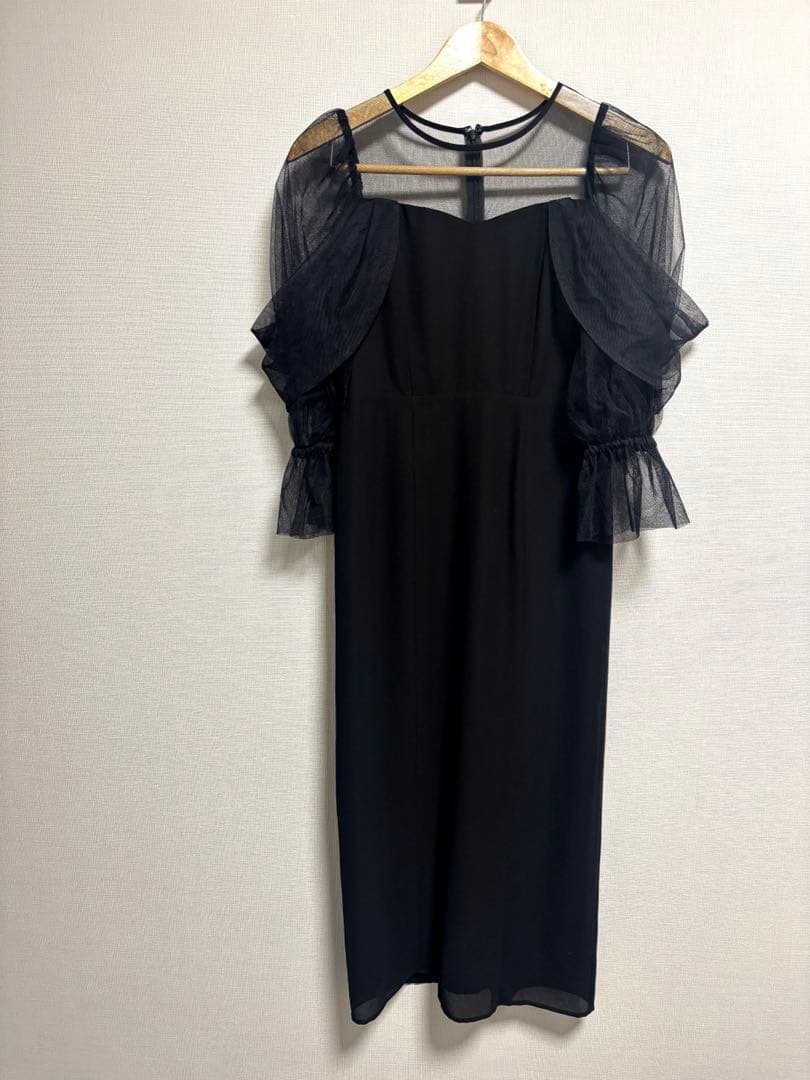 atlo 結婚式　同窓会 お呼ばれドレス