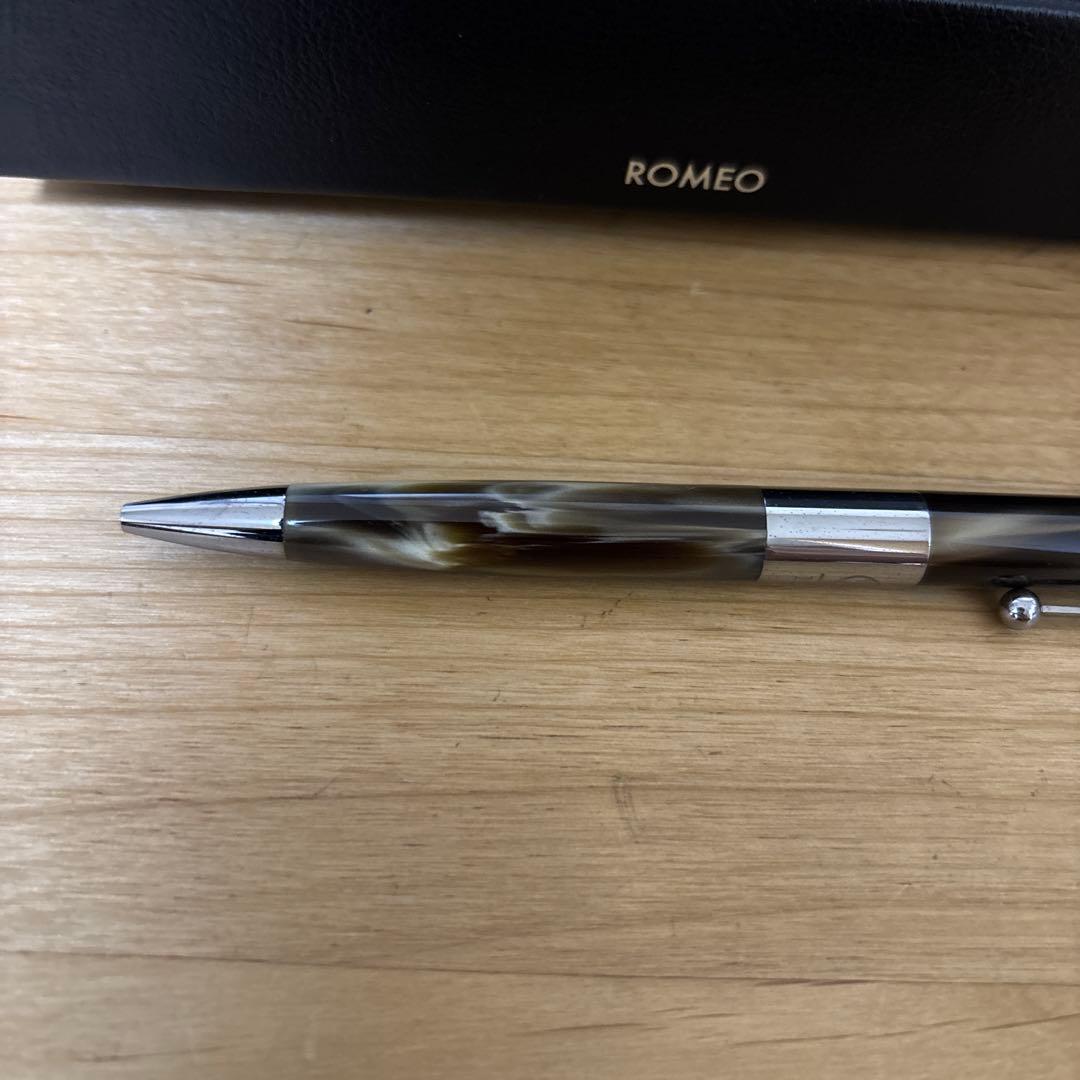 ROMEO no3 イタリアングレー　伊東屋　ロメオ　細軸　くま