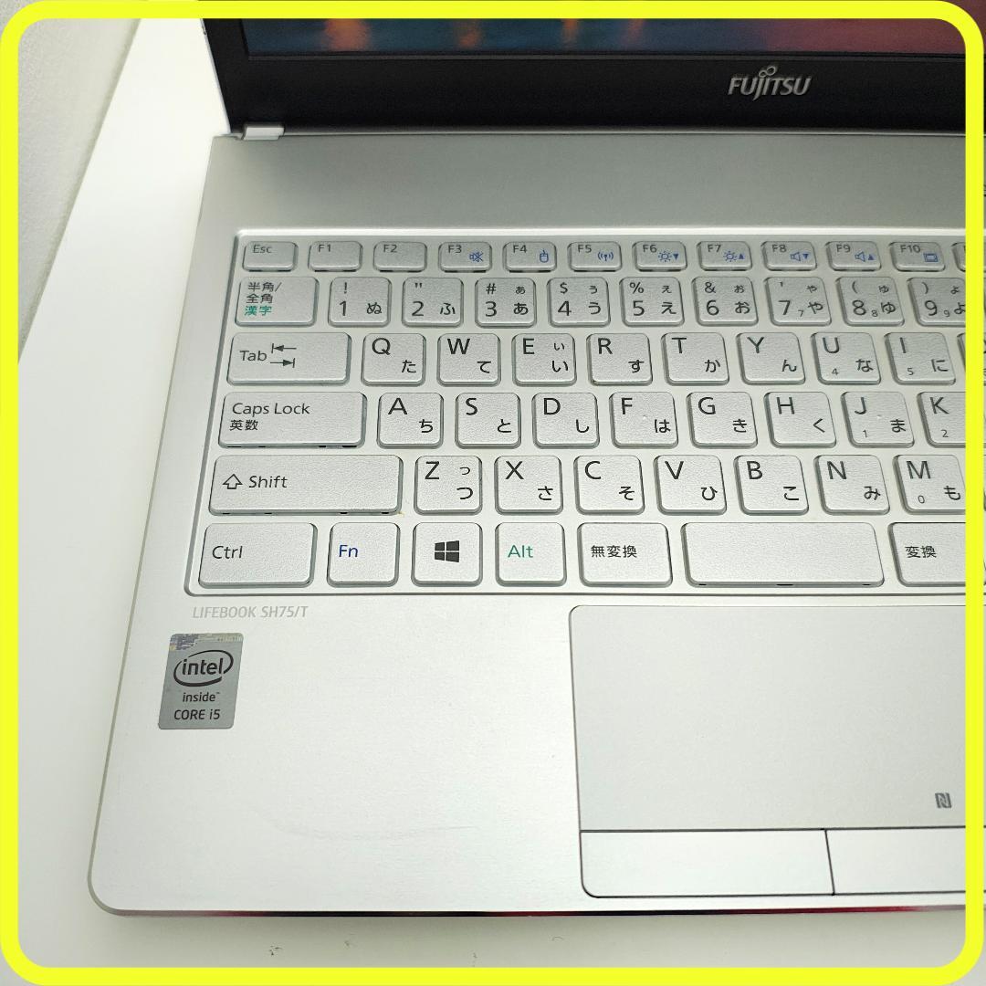 美品　白　新品SSD256⭐️windows11ノートパソコン　薄型軽量　782