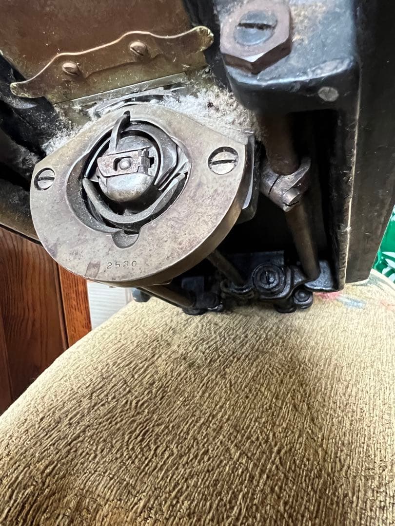 SINGER 古いミシン アンティークミシン　骨董品　インテリア　ディスプレイ