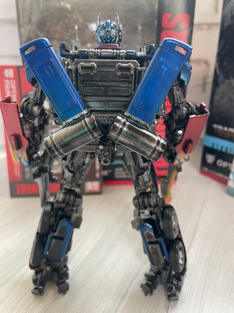 オプティマスプライム スタジオシリーズ SS-25 リペイント 2体セット