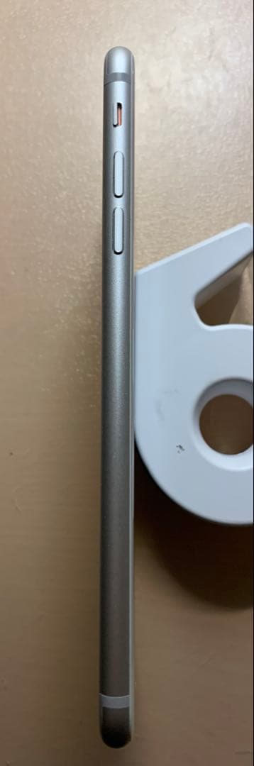 希少　美品　iPhone 7 Plus 128GB（シルバー）