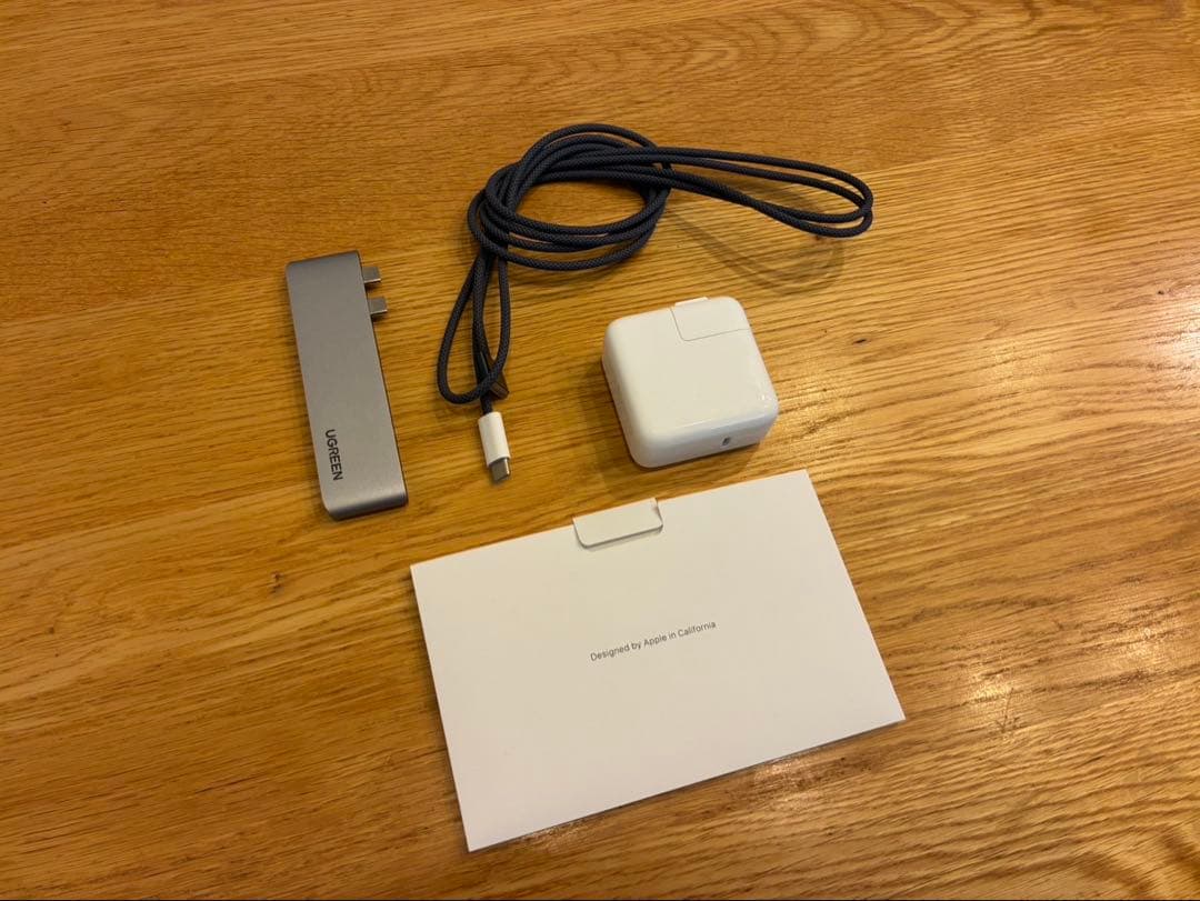 MacBook Air M2 2022 USB-Cハブ付き