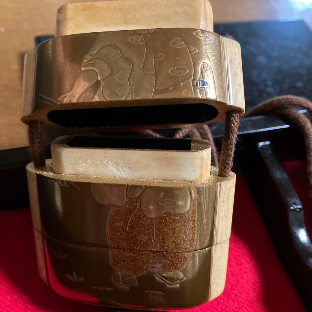 印籠　蒔絵　薬入れ　小物入れ　骨董　時代物