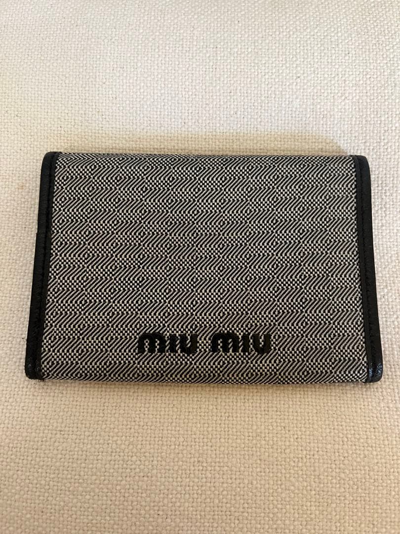 Encore archivemiu miu ミュウミュウ 財布 ブラック