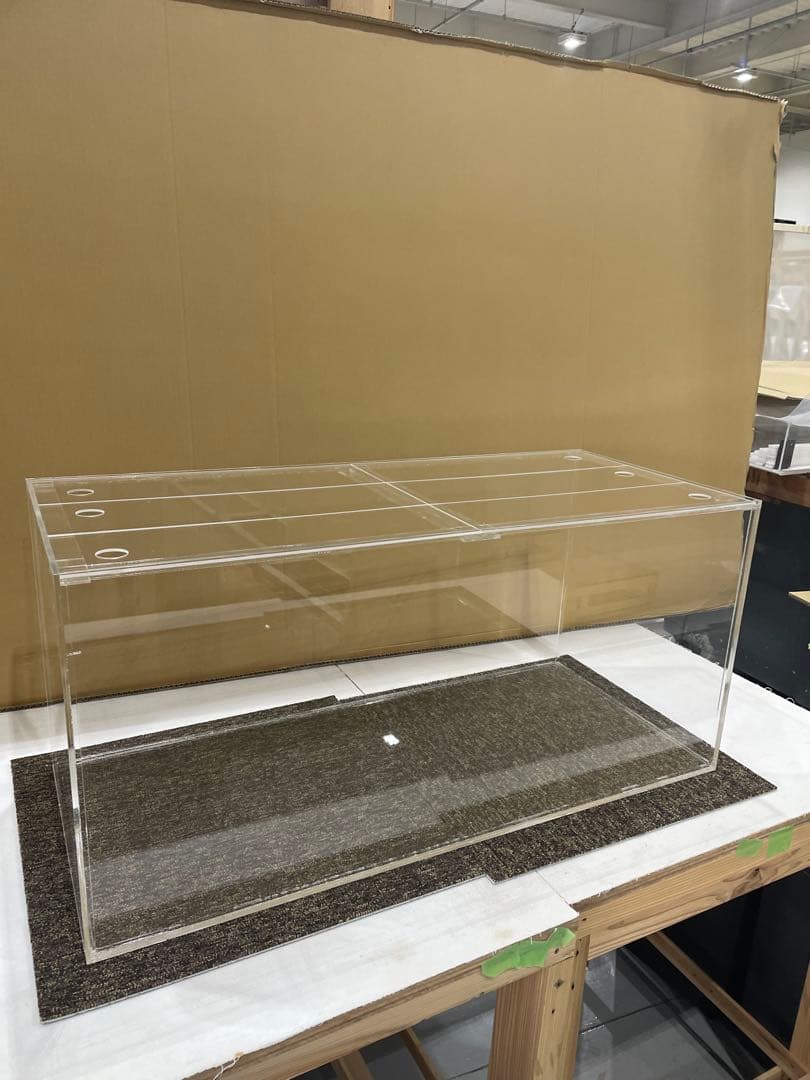 アクリル水槽、オール5mmクリア。