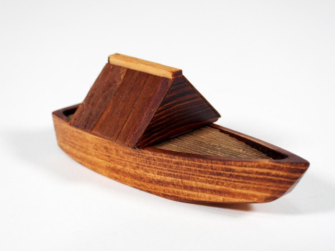 国宝銀閣寺古材 舟香合 東山大龍 不窮造 慈照寺住職 大龍叟 謹白 共箱