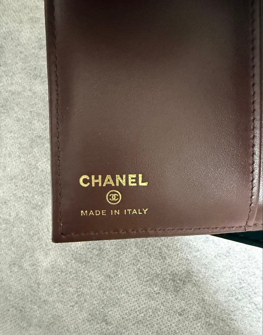 シャネル　パスポートケース キャビアスキン 黒