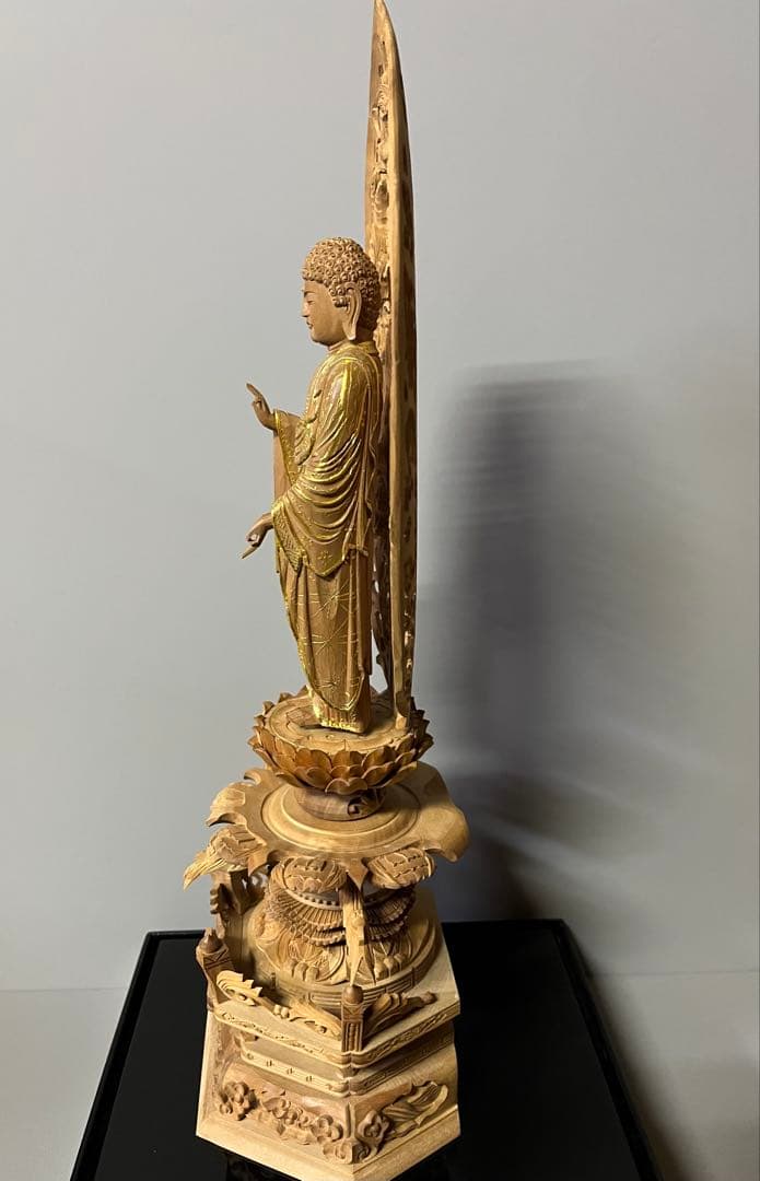 仏像　総白檀　仏像　木彫　舟立阿弥陀　六角台座ケマン付　飛天光背　金泥書　16