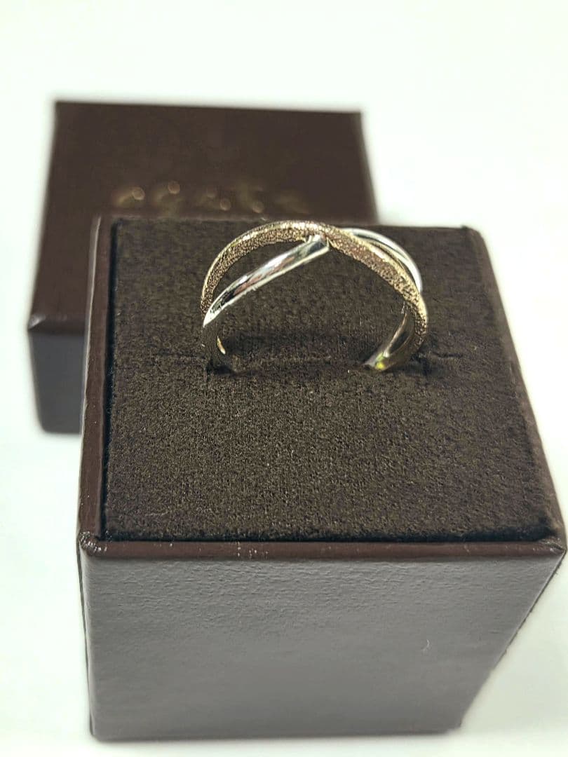 【美品】 agete　シルバー ✕ K10　リング　クロスデザイン　コンビ