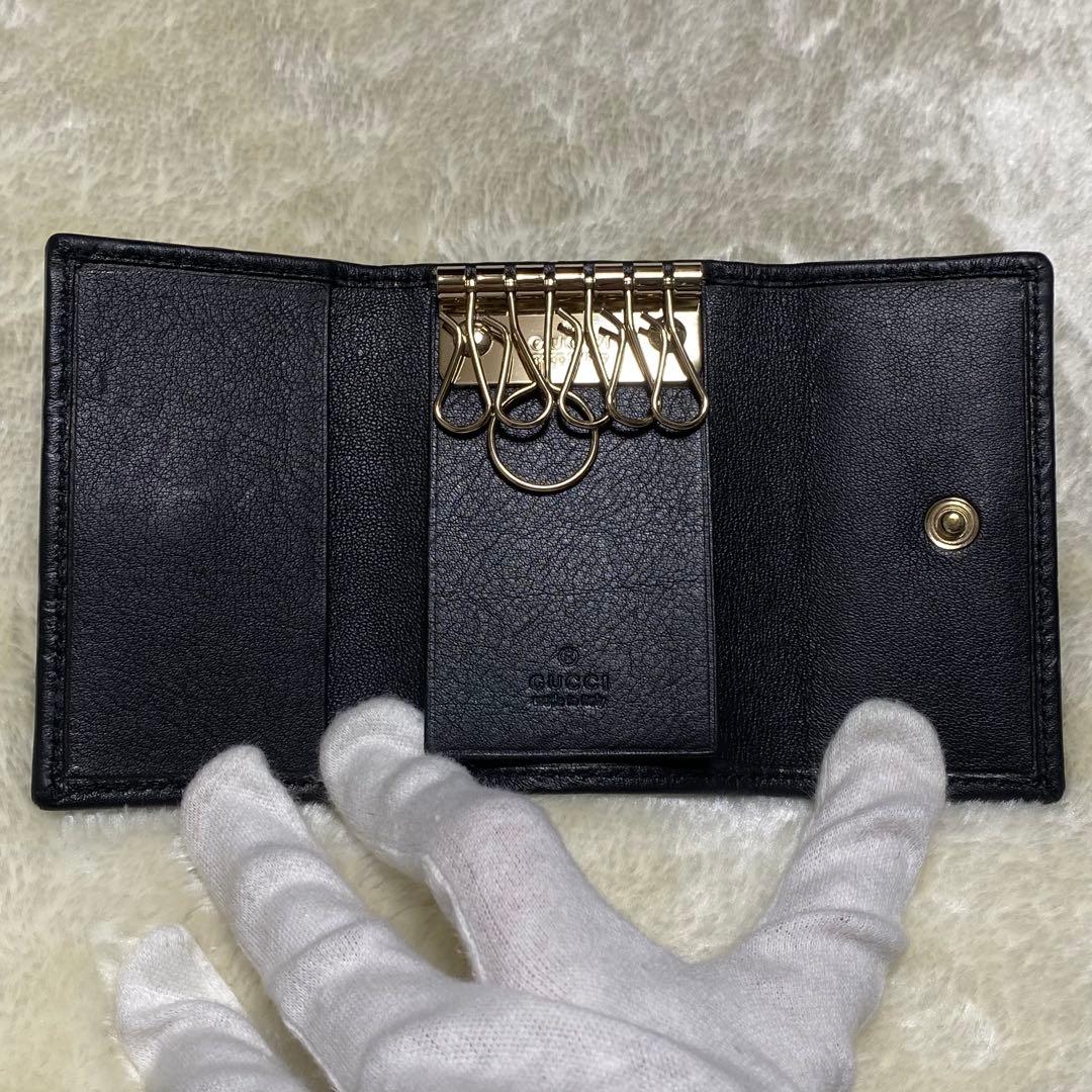 新品級✨グッチ6連キーケース GG総柄シマ黒レザーゴールド金具インターロッキング
