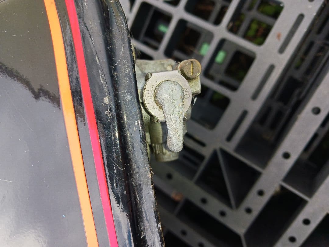 GSX250E　GSX400E　GSX450E　ザリ燃料タンク