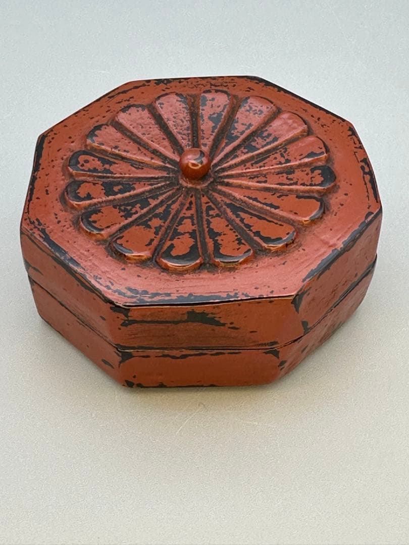 茶道具　香合　村瀬治兵衛　根来菊