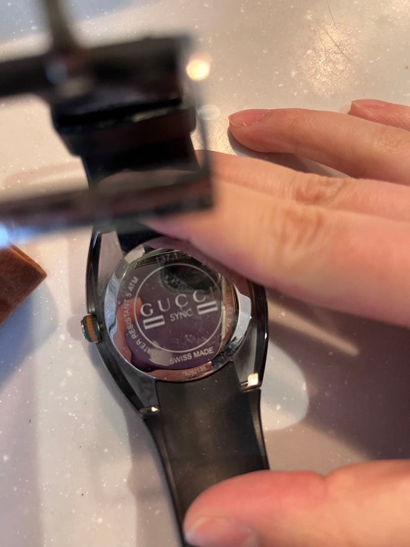 GUCCI シンク　クオーツ メンズ 腕時計