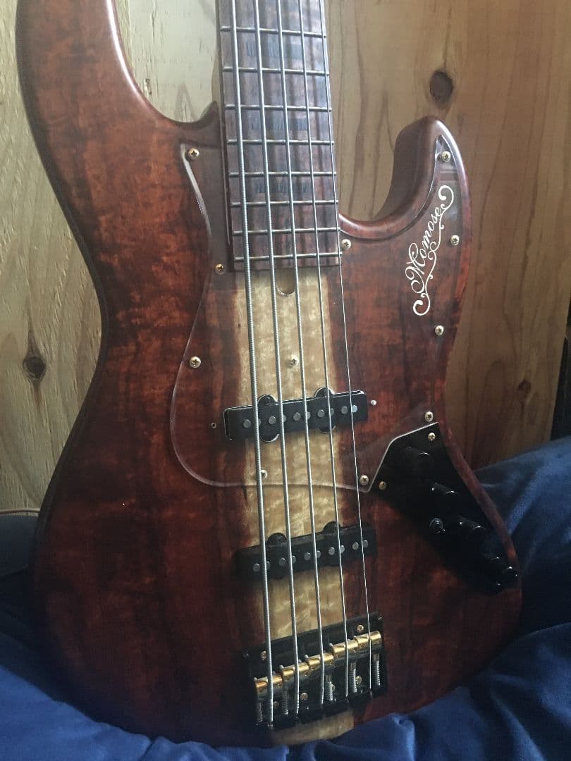 momose　custom 5弦