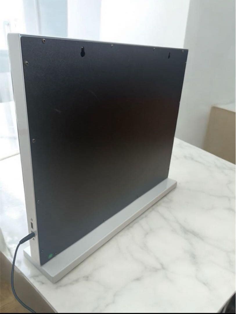 【美品】女優ミラー ハリウッドミラー LED3色調光 USBポート付き 卓上