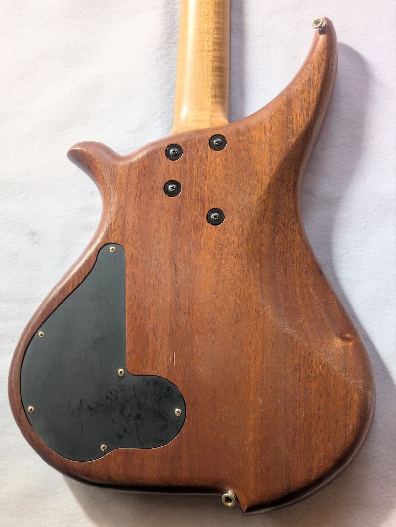 TUNE TWB-4 エレキベース　エボニー指板　※ピックアップパッシブ化