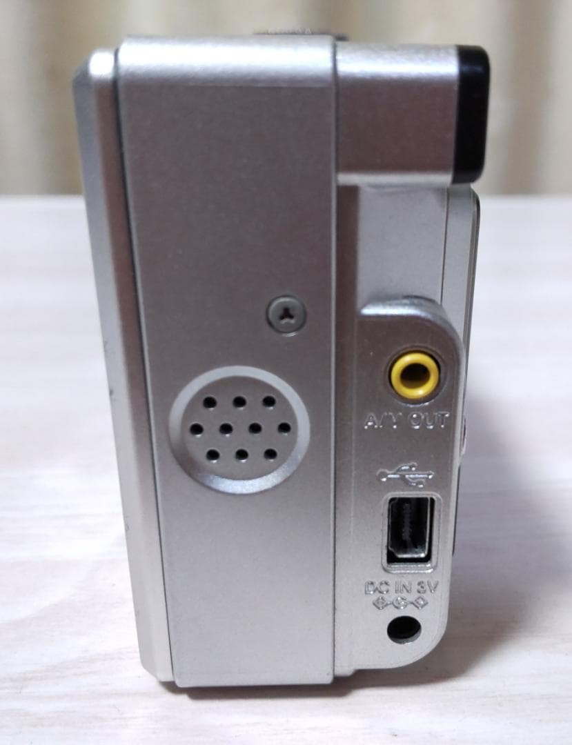 【美品 / 付属品全て揃ってます！】Fujifilm FinePix E510