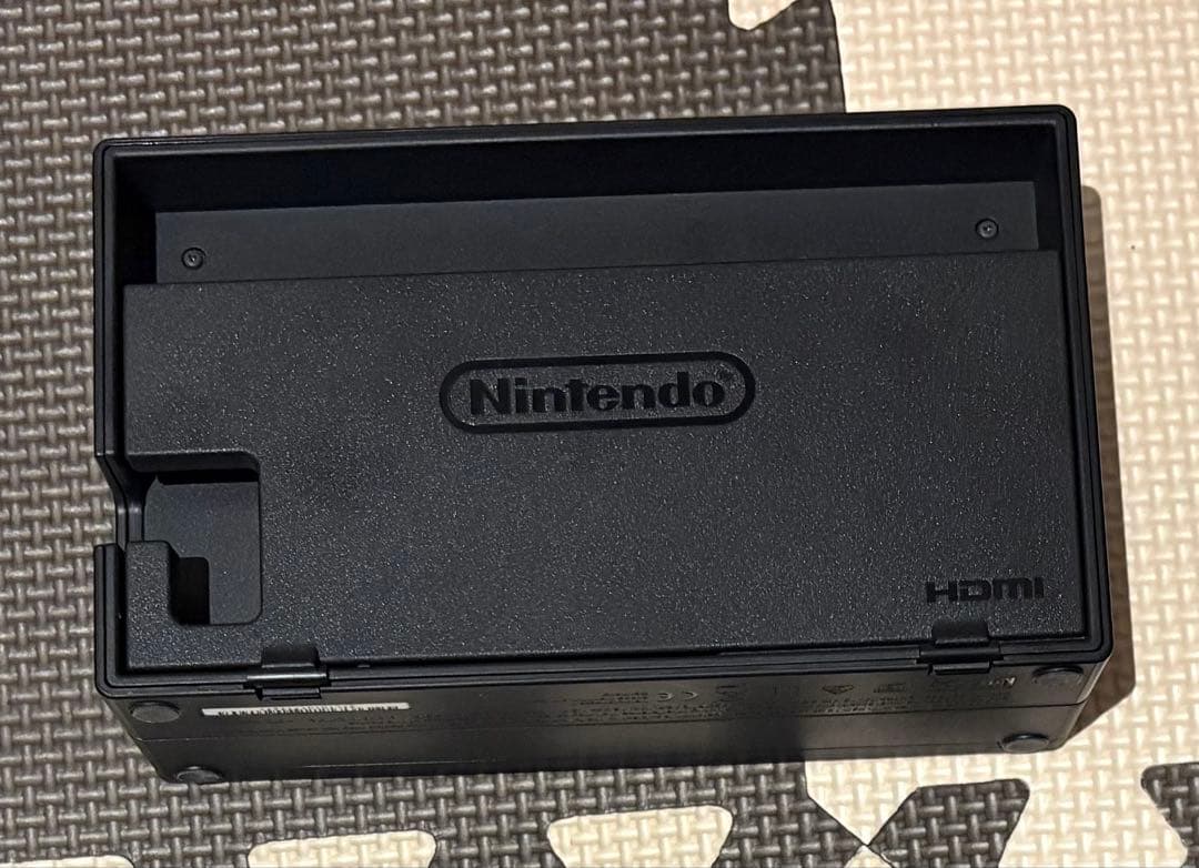 美品Nintendo Switch 本体 グレー　箱付き