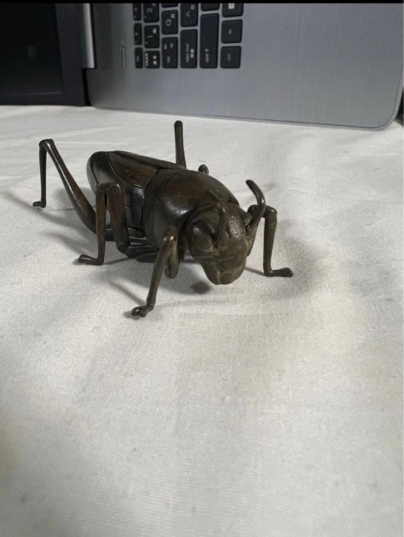 古銅自在バッタ置物 長約8CM