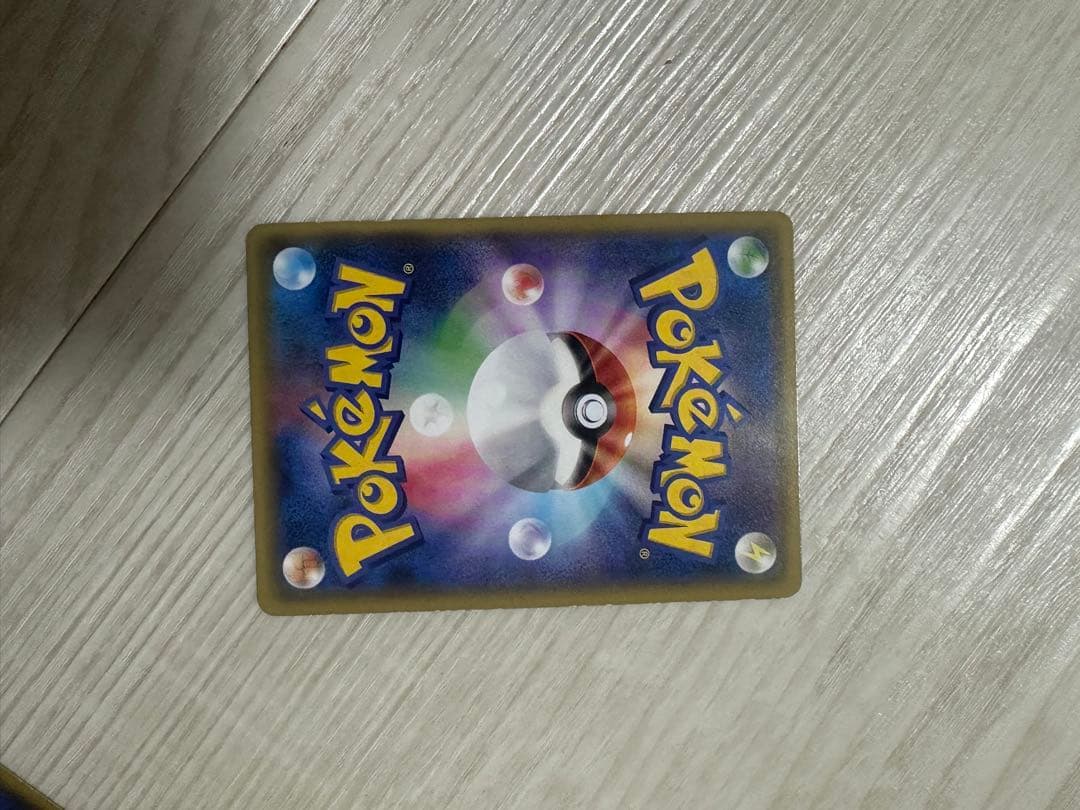 あったかピカチュウ：ユニクロ：KポケモンヒートテッククルーネックＴ PROMO…