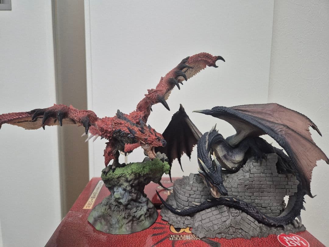 クリエイターズモデル リオレウス & 一番くじミラボレアス(普通)