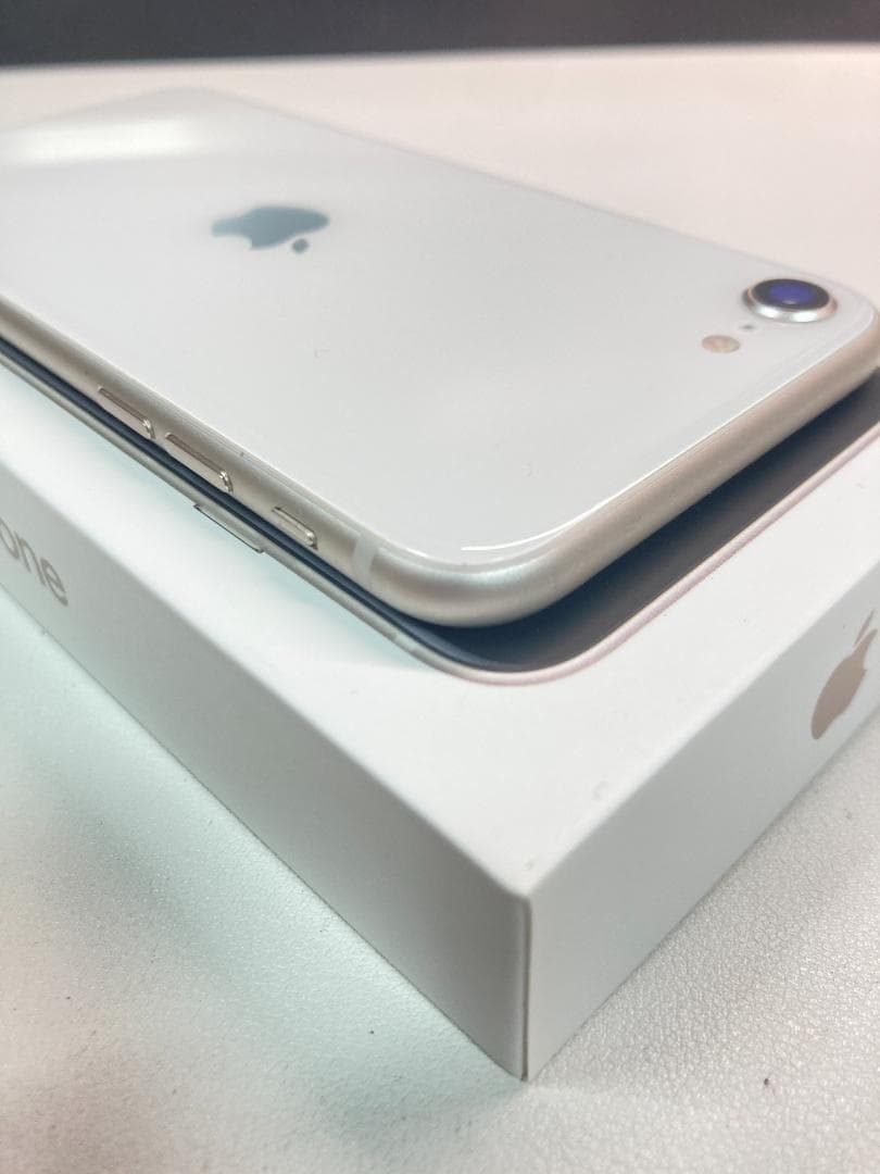 iPhoneSE3 128gb【極美品☆新品バッテリー】