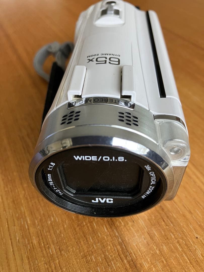 JVCコンパクトビデオカメラ Everio GZ-E765 大容量バッテリー付き