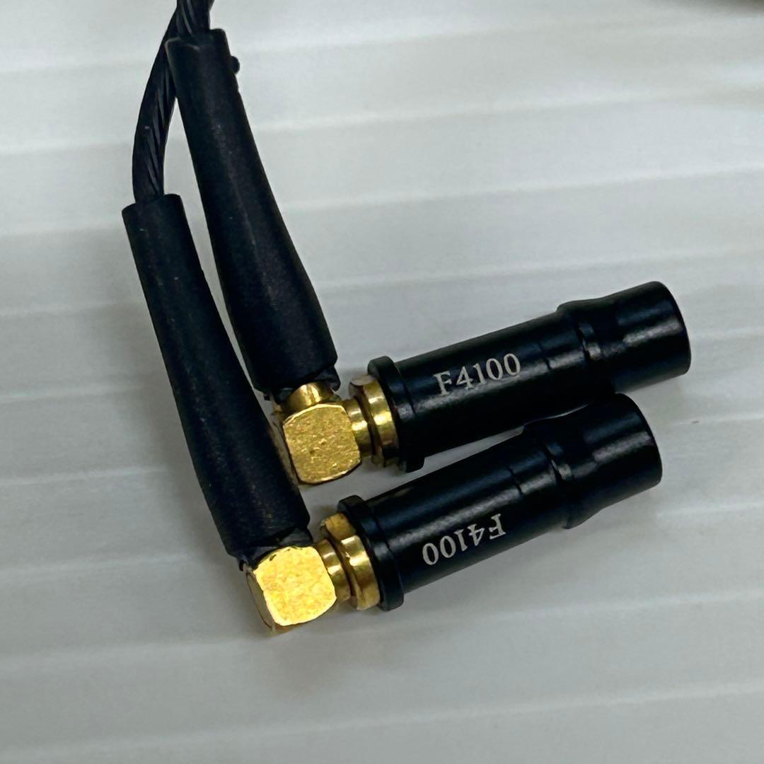 final F4100 　有線イヤホン　　　　　　　　　fa76