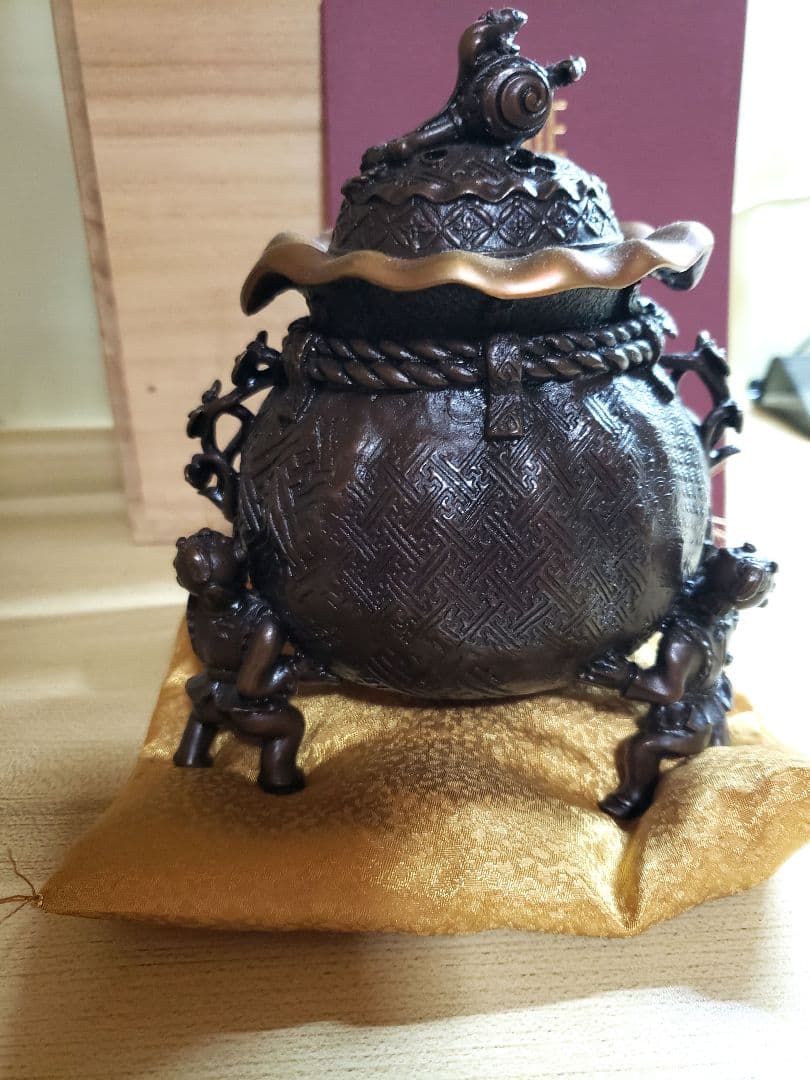 香炉 　金工家　二上常太郎(元威)作