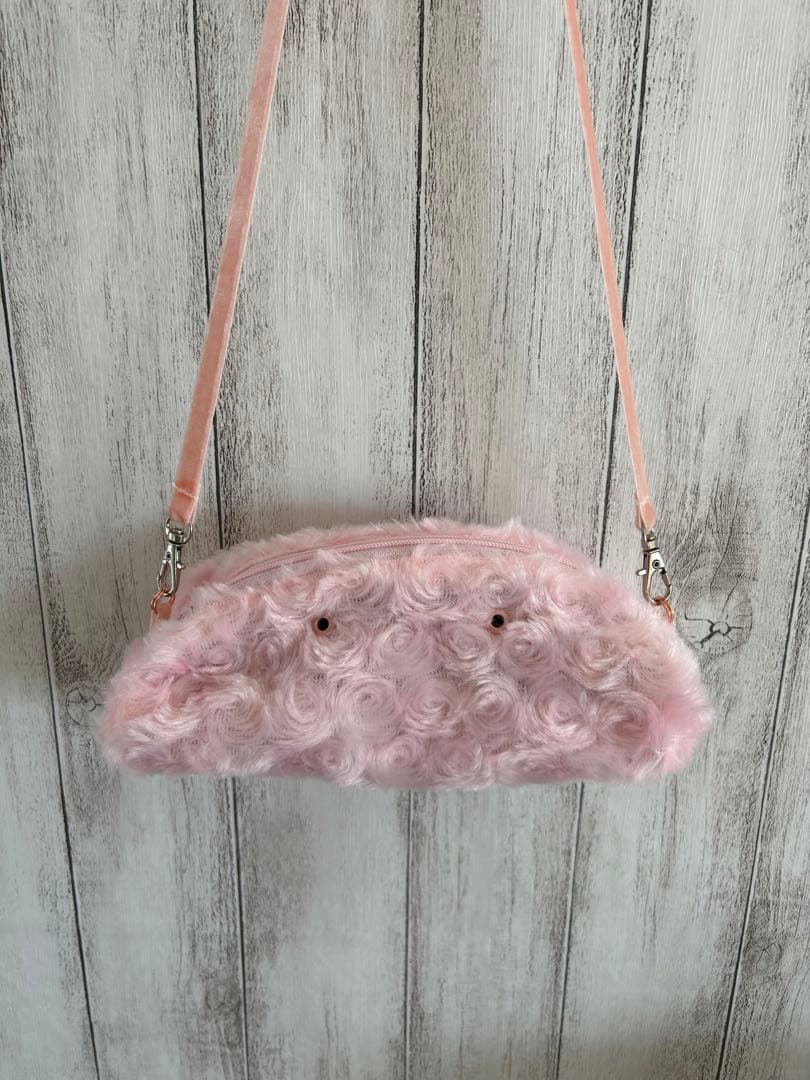 フクモモお出かけポーチ　かまぼこ