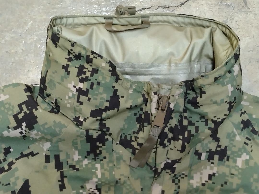 米軍 ECWCS ゴアテックスパーカー L−R