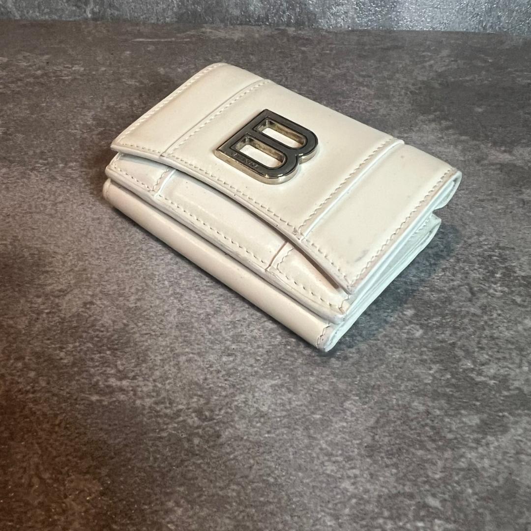 ⭐️BALENCIAGA⭐️ バレンシアガ アワーグラス 三つ折り財布 ホワイト
