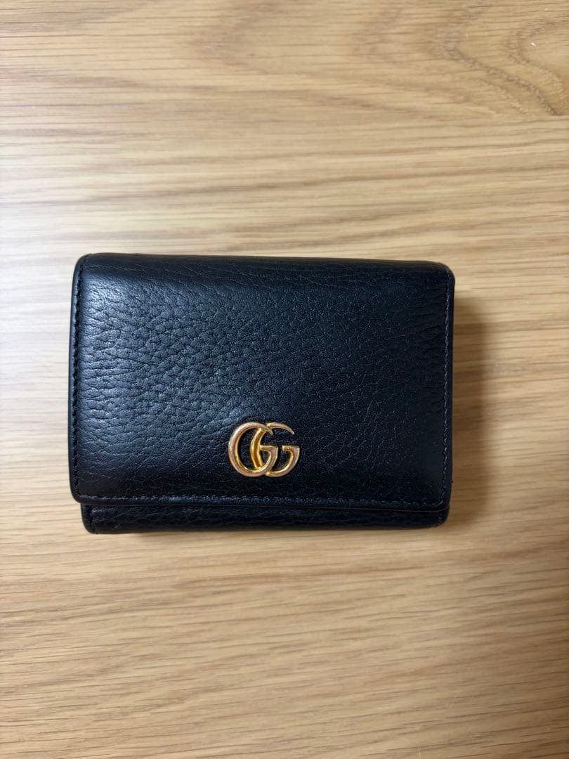 GUCCI ブラック レザー 財布 三つ折財布