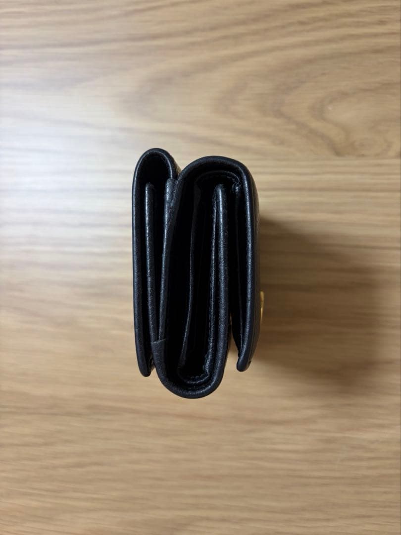 GUCCI ブラック レザー 財布 三つ折財布